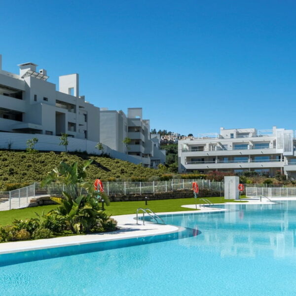 Solana Village is a new project with apartments that Taylor Wimpey España has designed to complete its real estate offer at the La Cala Golf Resort next to Harmony and Natura.