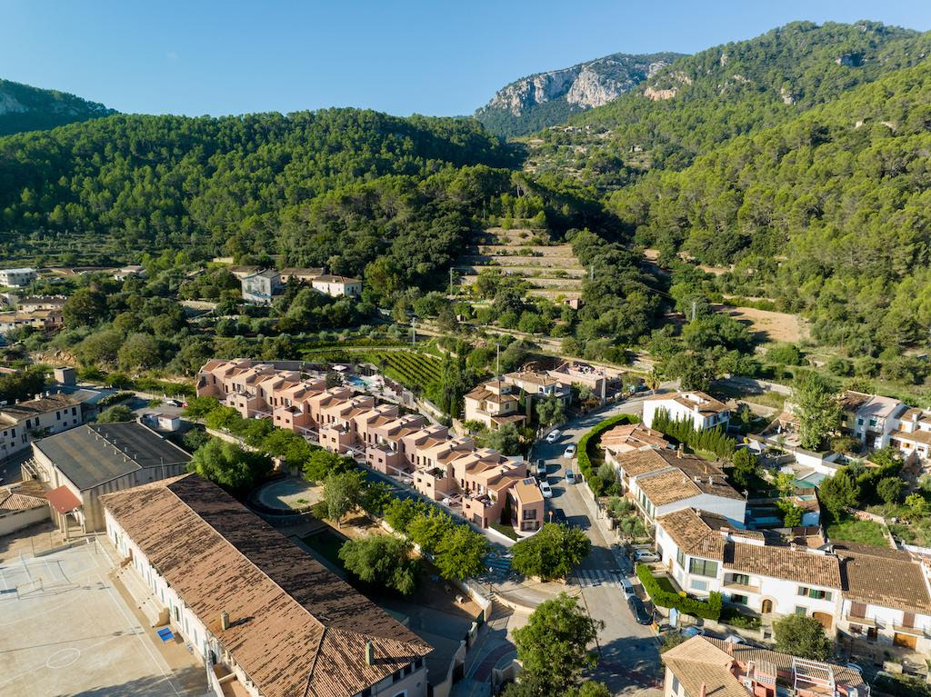 Mediterranean lifestyle and cosmopolitan communities ready to welcome final homebuyers
