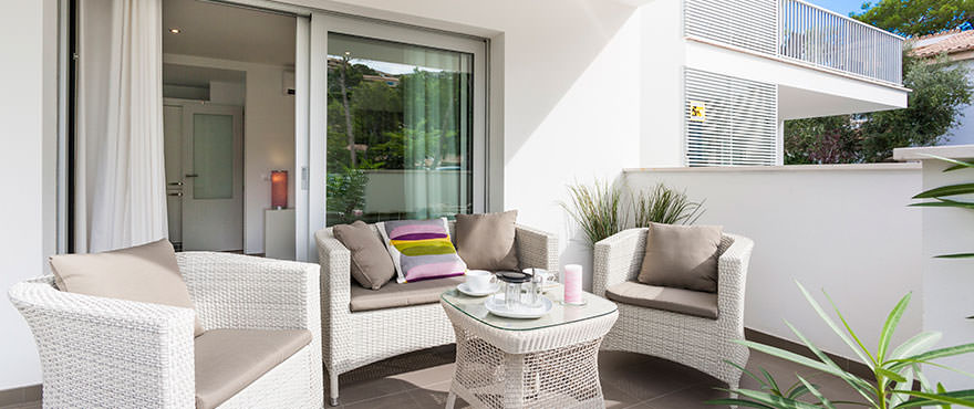 Large terrace with beautiful views in apartments for sale in Puerto Pollensa