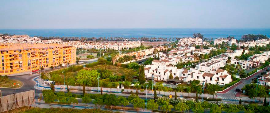 Áticos, Locales comerciales y garajes en venta en San Pedro de Alcántara, Marbella, Costa del Sol