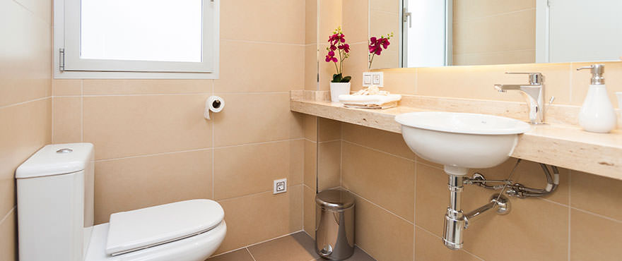 High quality finishes in bathrooms in Aires de Pollensa apartments for sale