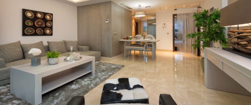 Avalon apartments for sale in Costa del Sol: Kitchen open towards terrace and living room