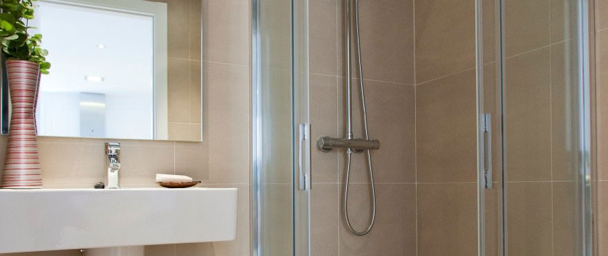 Second bathroom with shower Cala Magrana III, Porto Cristo, Mallorca