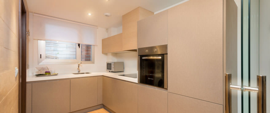 Avalon apartments for sale in Costa del Sol: Kitchen open towards terrace and living room