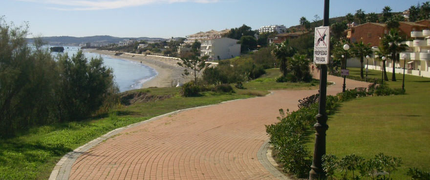 Estepona promenade, close to Horizon Beach residental complex, Taylor Wimpey Spain