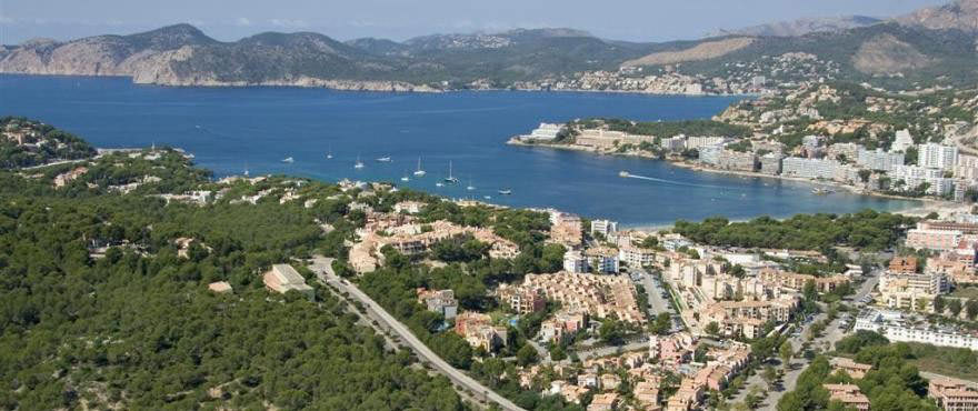 Mallorca: Neue Apartments in Santa Ponsa, Calvia, zu verkaufen: 3 Schlafzimmer und 2 Badezimmer. Nur 5 Minuten vom Strand entfernt und in der Nähe aller Annehmlichkeiten der Region