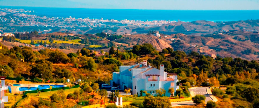 Properties in Spain: New development of 2 and 3 bedroom apartments for sale in La Floresta Sur, one of the best locations in Costa del Sol.