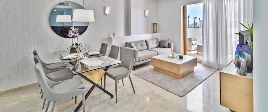 La Recoleta III Apartments, Punta Prima: Livingroom with direct access to the terrace