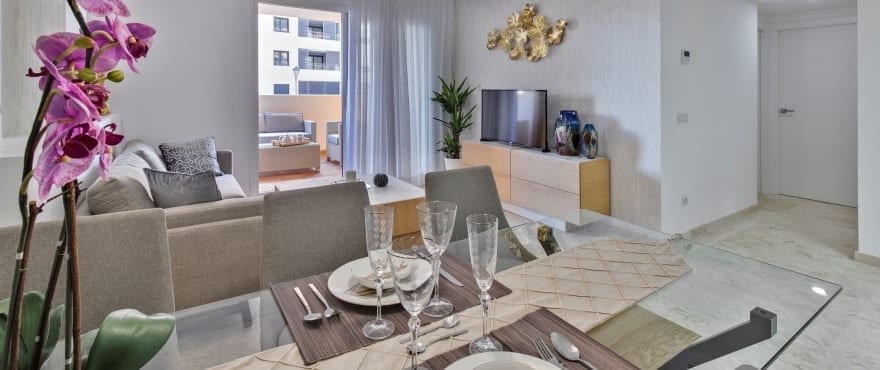 La Recoleta III Apartments, Punta Prima: Spacious living room with direct access to the terrace