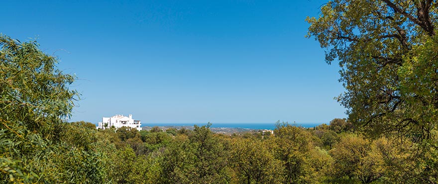 Immobilien in Spanien: Neubauwohnungen mit 2 oder 3 Schlafzimmer in der Wohnanlage La Floresta Sur im Verkauf, in einer der schönsten Regionen an der Costa del Sol.