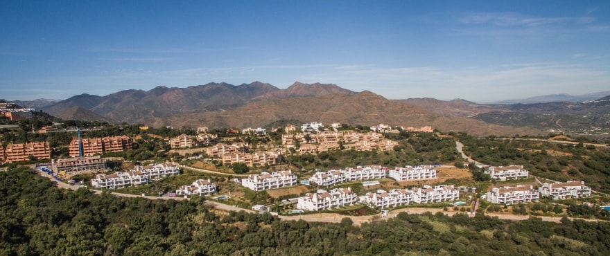 Properties in Spain: New development of 2 and 3 bedroom apartments for sale in La Floresta Sur, one of the best locations in Costa del Sol.