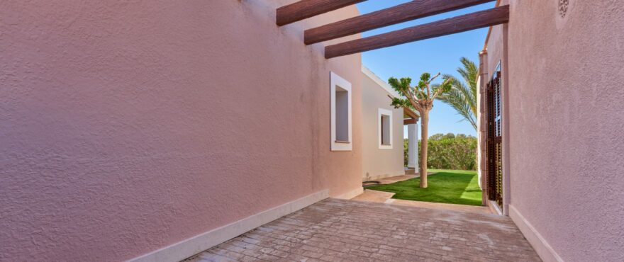 New villa located in the exclusive residential Marina Golf, Santa Ponsa