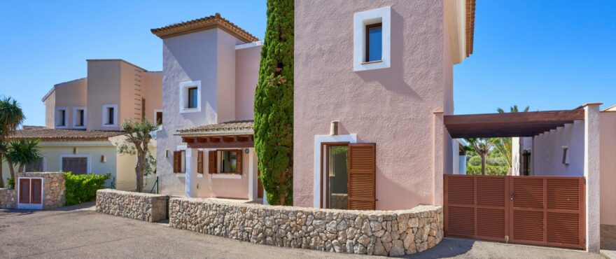 New villa located in the exclusive residential Marina Golf, Santa Ponsa