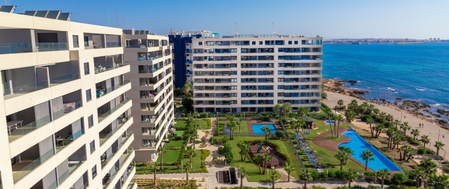 Panorama Mar: new apartments with swimming pools and communal garden