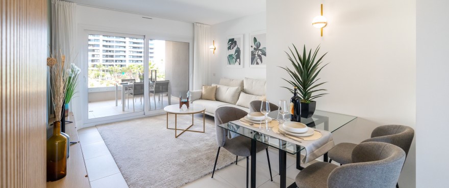 Luminous living room with views in Punta Prima, Torrevieja