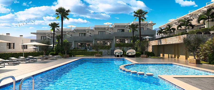 Townhouses in Elche, Alicante: New 3 bedroom townhouses for sale, 15 minutes from Alicante