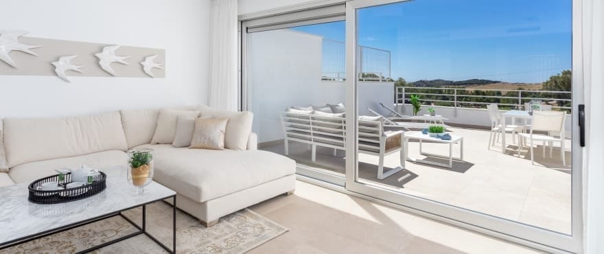 Green Golf, large terraces with panoramic sea views and overlooking Estepona golf. South facing