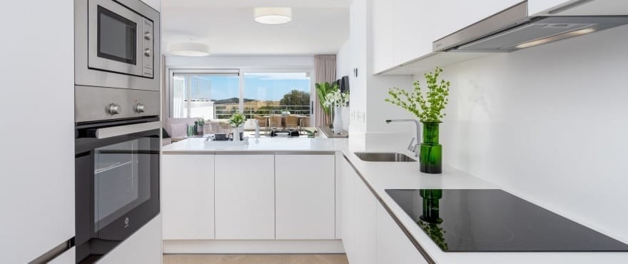Green Golf, open plan living room with integrated modern kitchen