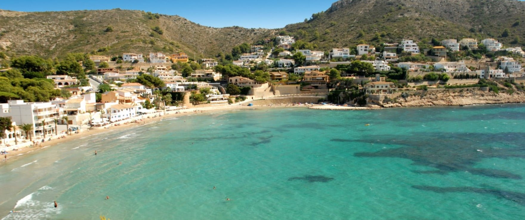 Plages à l’eau transparente à Aqua sur La Ampolla, Moraira Plages à l’eau transparente à Aqua sur La Ampolla, Moraira