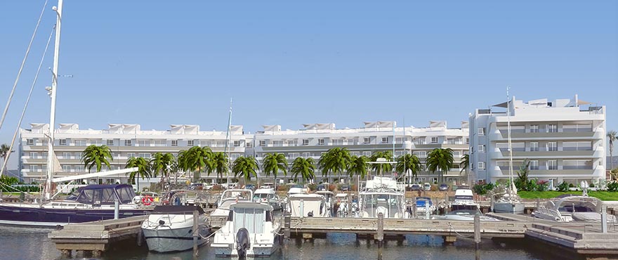 : Pier, mieszkania na sprzedaż na pierwszej linii w La Marina de Sotogrande, Cádiz