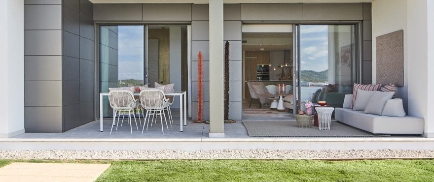 Sunset Ibiza, nuevos apartamentos con amplias terrazas con vistas al mar