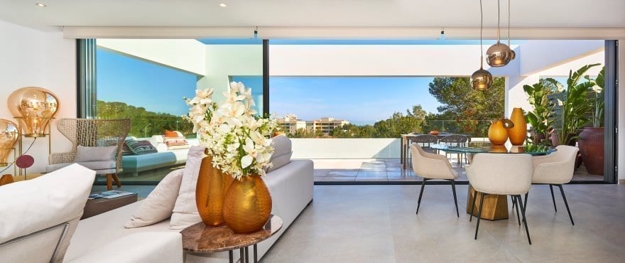 Luminous livingroom in Cala Vinyes, with large terraces near the sea