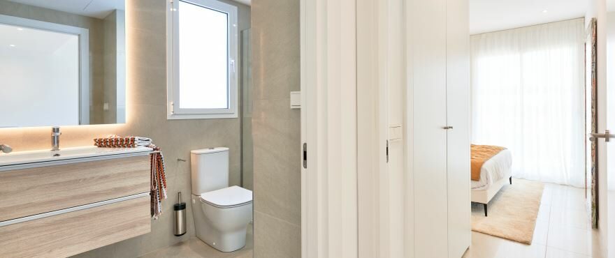 Full bathroom in the new apartments for sale in Cala d´Or