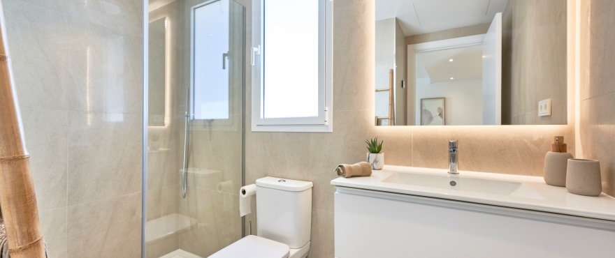 Full bathroom in the new apartments for sale in Cala d´Or