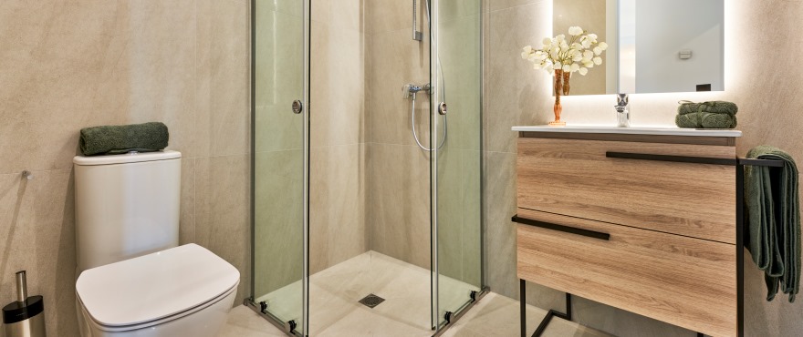 Baño completo en los nuevos apartamentos