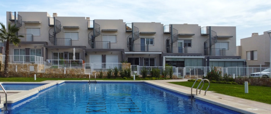 Reihenvillen in Elche: 3-Schlafzimmer, nur 15 Autominuten von den wunderschönen Stränden von Alicante