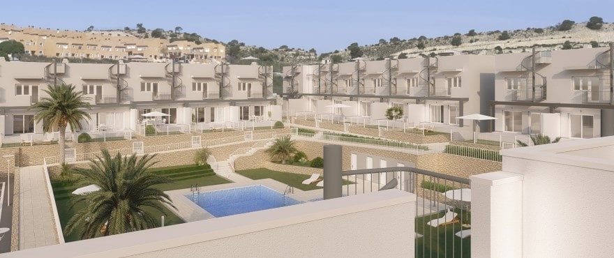 Kiruna Hills: Adosados en venta en Elche, Alicante: Nuevas casas de 3 dormitorios y piscina comunitaria, a 15 minutos de Alicante