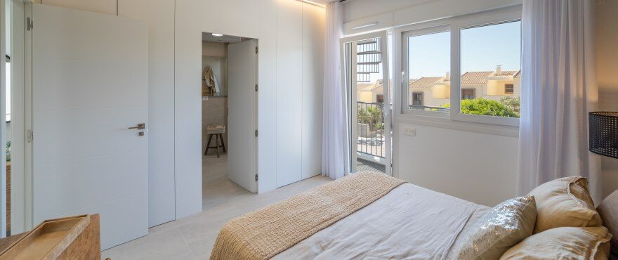Dormitorio, Casas en venta, Casas en Elche, Alicante, Golf, 3 dormitorios, jardín y parking privado, piscina comunitaria