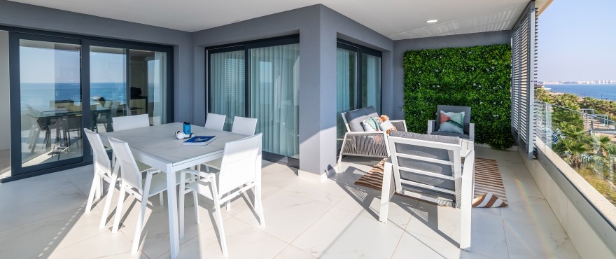 Posidonia: Terrasse avec des vues exclusives sur la mer
