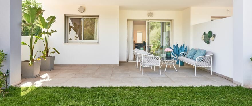 New ground floor homes with garden at Cala Bona, Mallorca