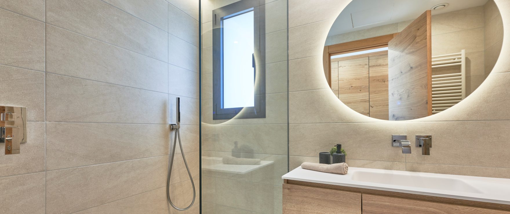 Baño completo en los nuevos apartamentos en San Telmo