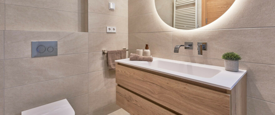 Full bathroom at the new apartments in San Telmo