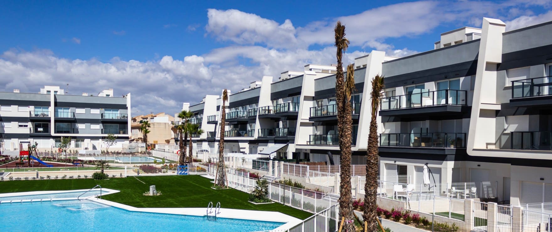 Apartments mit Gemeinschaftspool- und Gartenanlagen, zu verkaufen in Gran Alacant