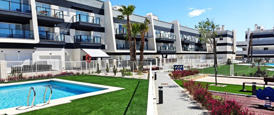 Appartements en vente avec piscine et jardin communs à Gran Alacant