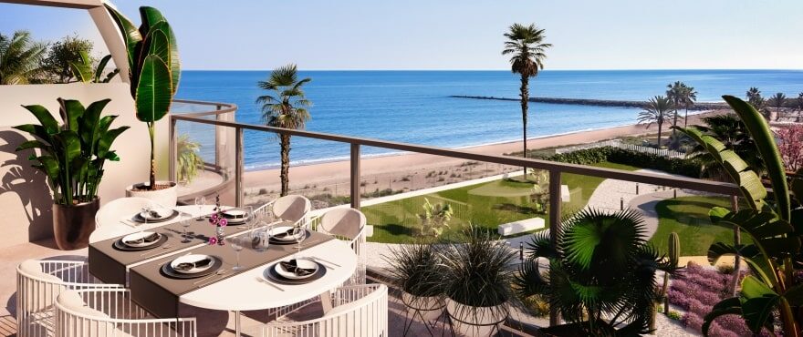 Large terrace of the new residential Bella Beach in Dénia