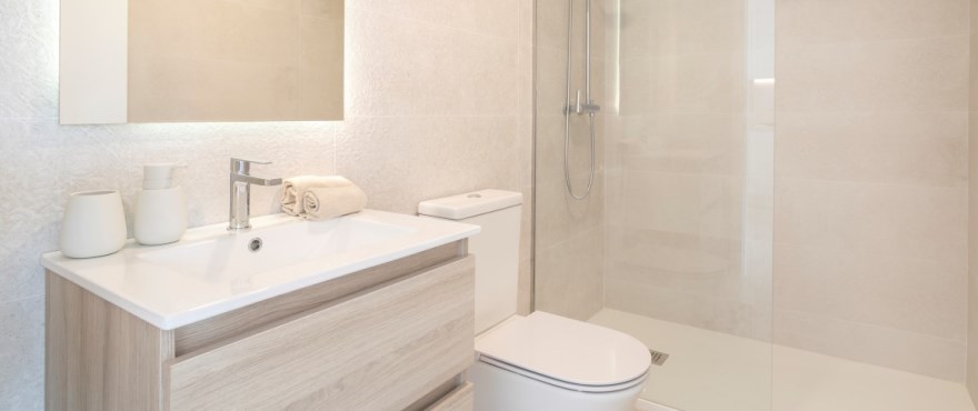 Moderne complete badkamer
