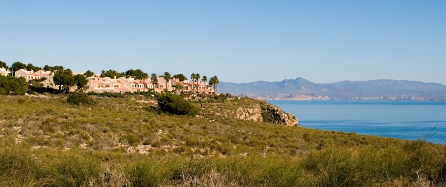 Amara, Gran Alacant, panorámica del residencial con vistas al mar