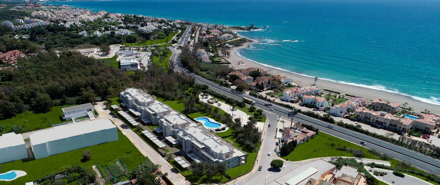 Solemar, Casares Playa: nya lägenheter med trädgård och gemensam pool. Utsikt mot Medelhavet