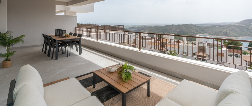 Almazara Hills, Istán: Neubau-Apartments mit Terrasse und Panoramablick
