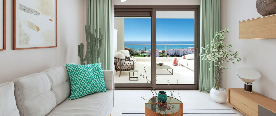 Solemar, Casares Playa: ruime en lichte woonkamer met uitzicht.