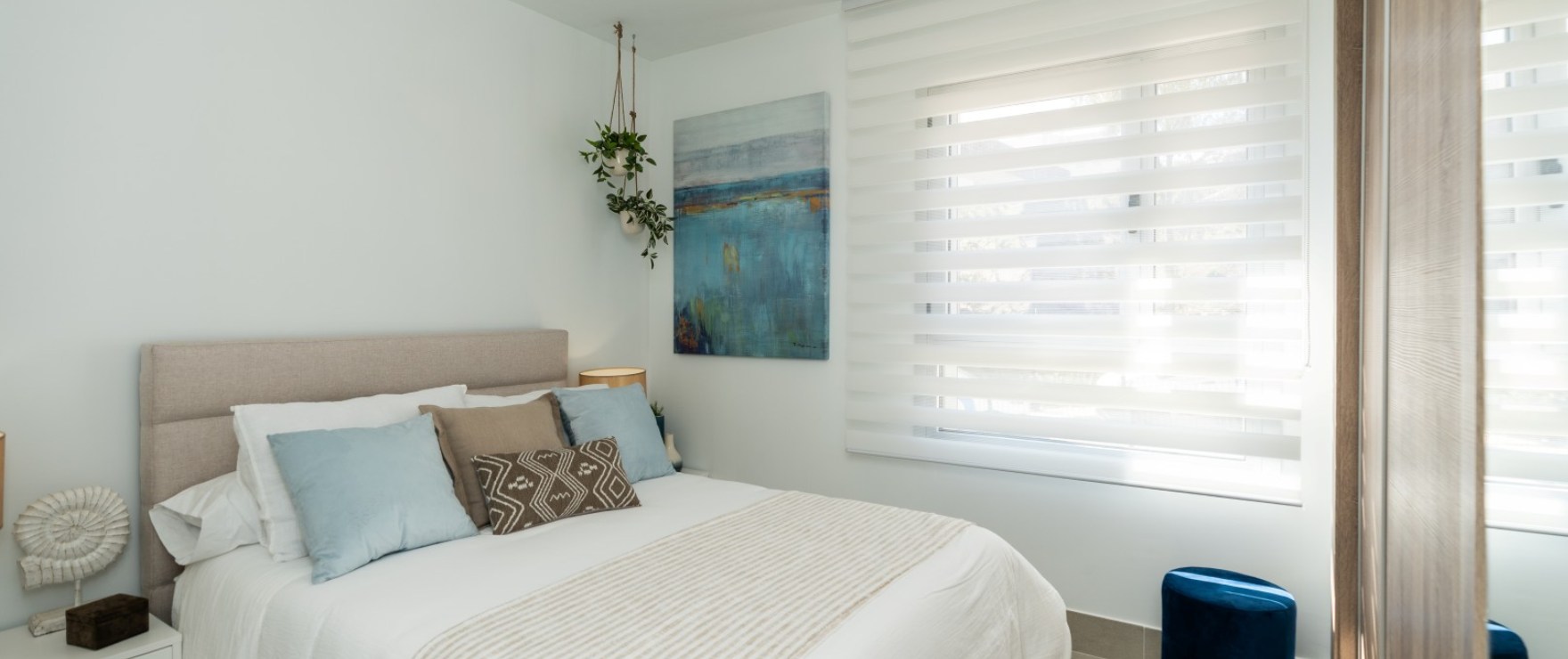 Solana Village: Grande chambre lumineuse dans une zone paisible, La Cala Golf Resort.