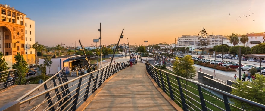 New apartments for sale in San Pedro de Alcantara, Marbella. Walking distance to the sea.