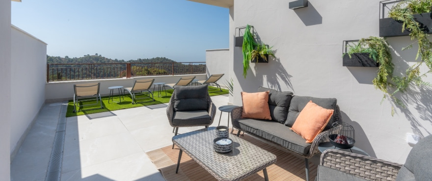 Almazara Views, Istán: new townhouses with terraces and panoramic views