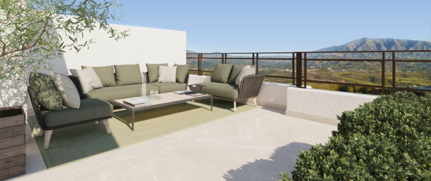 Amplia terraza con vistas panorámicas al golf de La Cala Resort