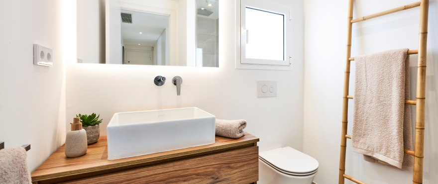 Full bathroom at the new apartments in Cala d´Or
