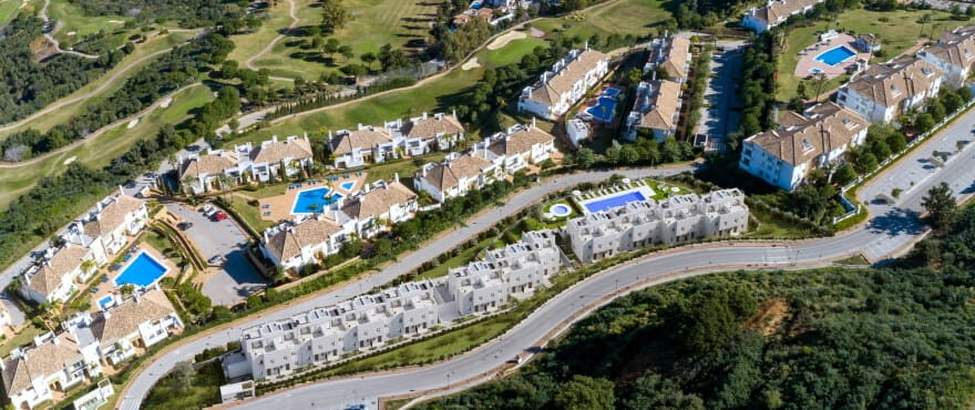 Nueva promoción de casas adosadas en el residencial La Cala Resort, Mijas